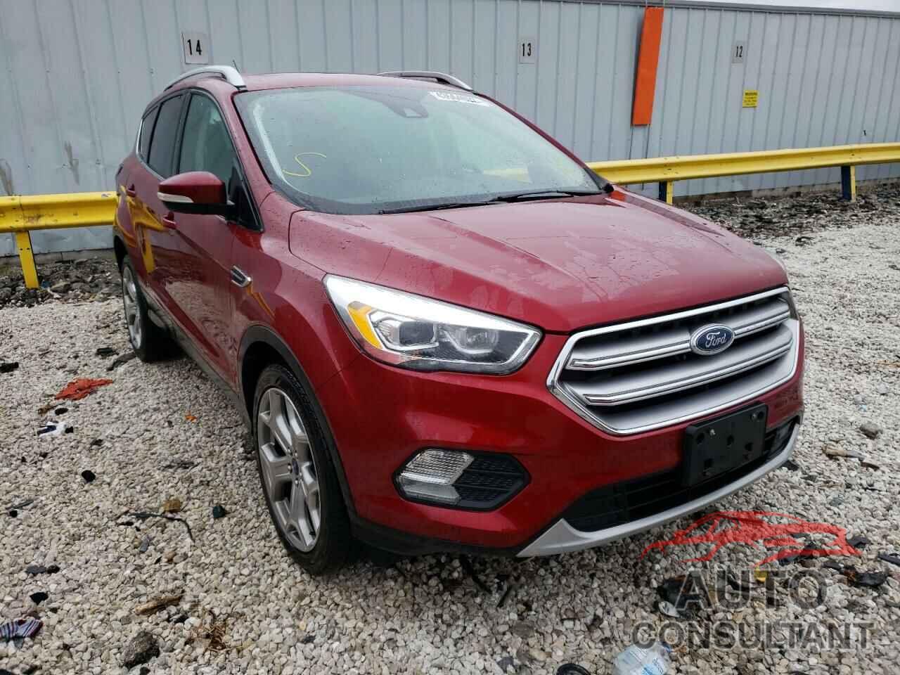 FORD ESCAPE 2017 - 1FMCU9J95HUA14723