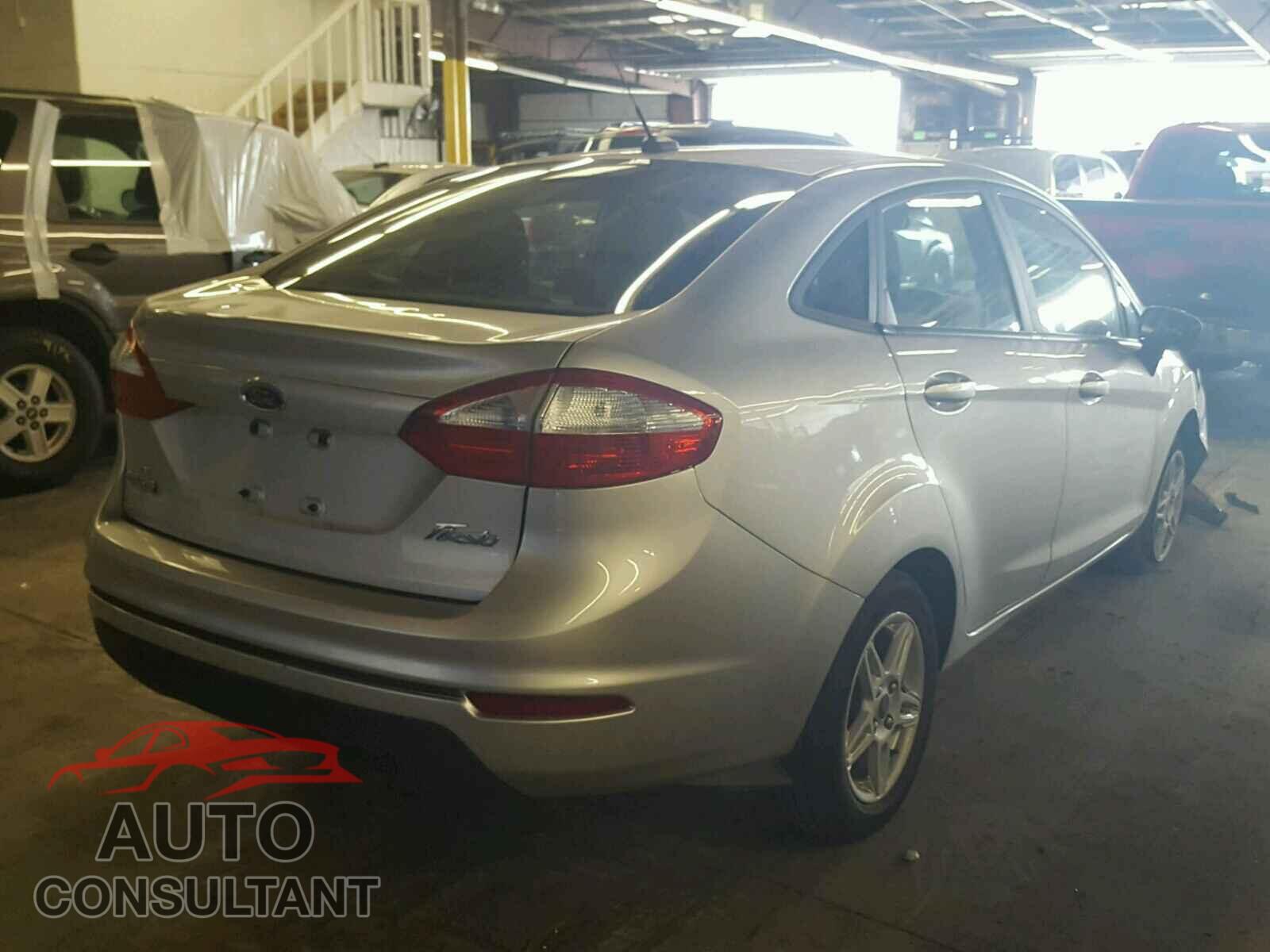 FORD FIESTA SE 2017 - 3FADP4BJ2HM104076