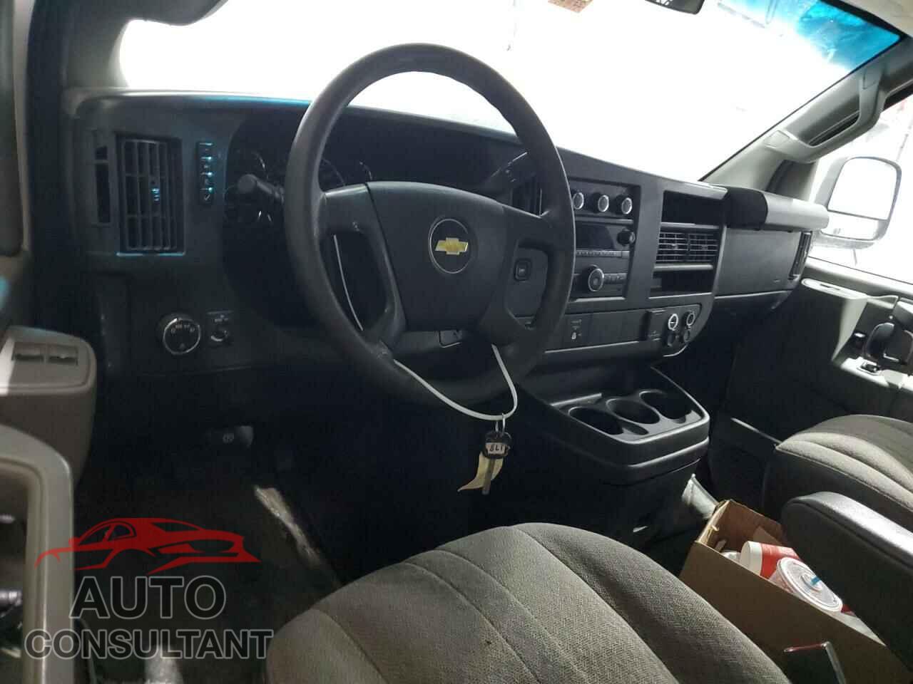 CHEVROLET EXPRESS 2017 - 1GCWGAFF9H1223165