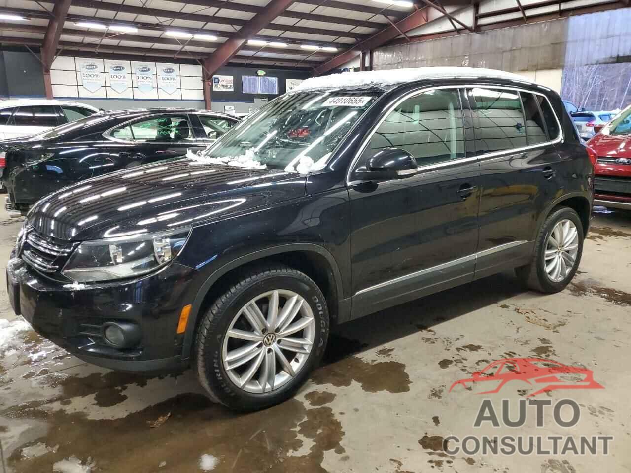 VOLKSWAGEN TIGUAN 2015 - WVGBV7AX2FW522757