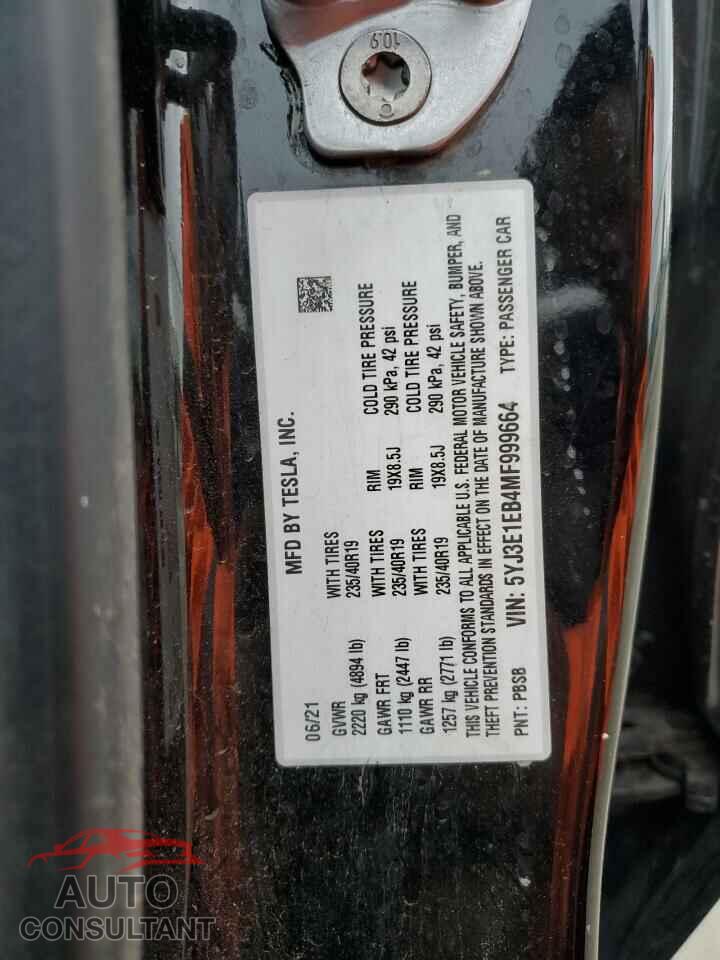 TESLA MODEL 3 2021 - 5YJ3E1EB4MF999664
