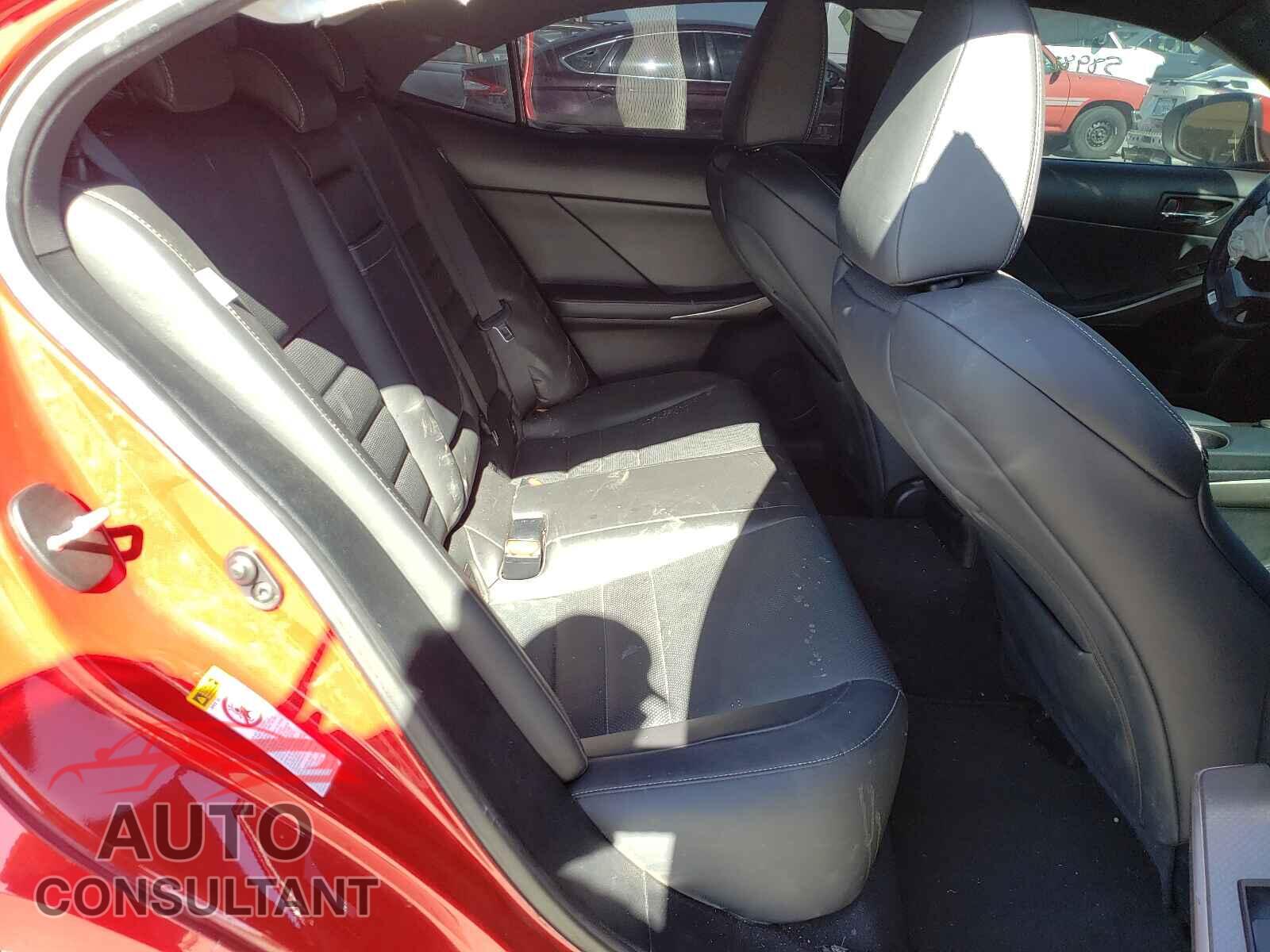 LEXUS IS 2016 - JTHBA1D28G5017454