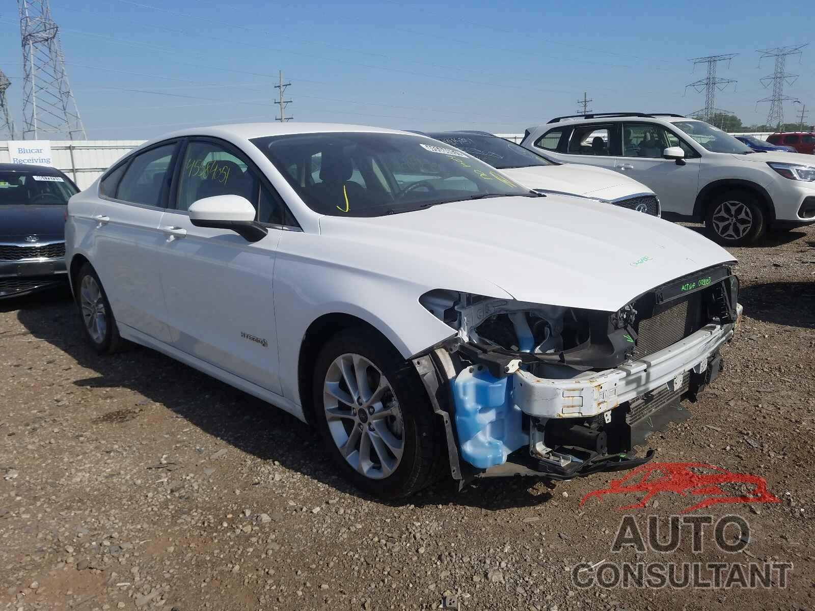 FORD FUSION 2019 - 3FA6P0LU1KR143892