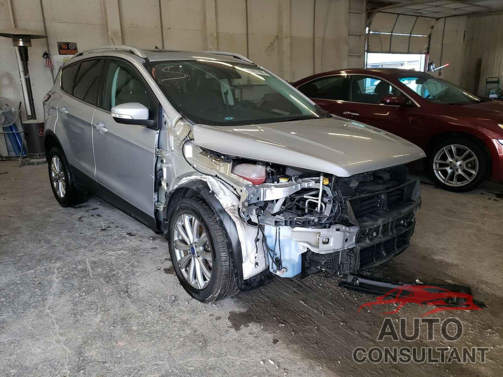 FORD ESCAPE 2017 - 1FMCU9J99HUE29835