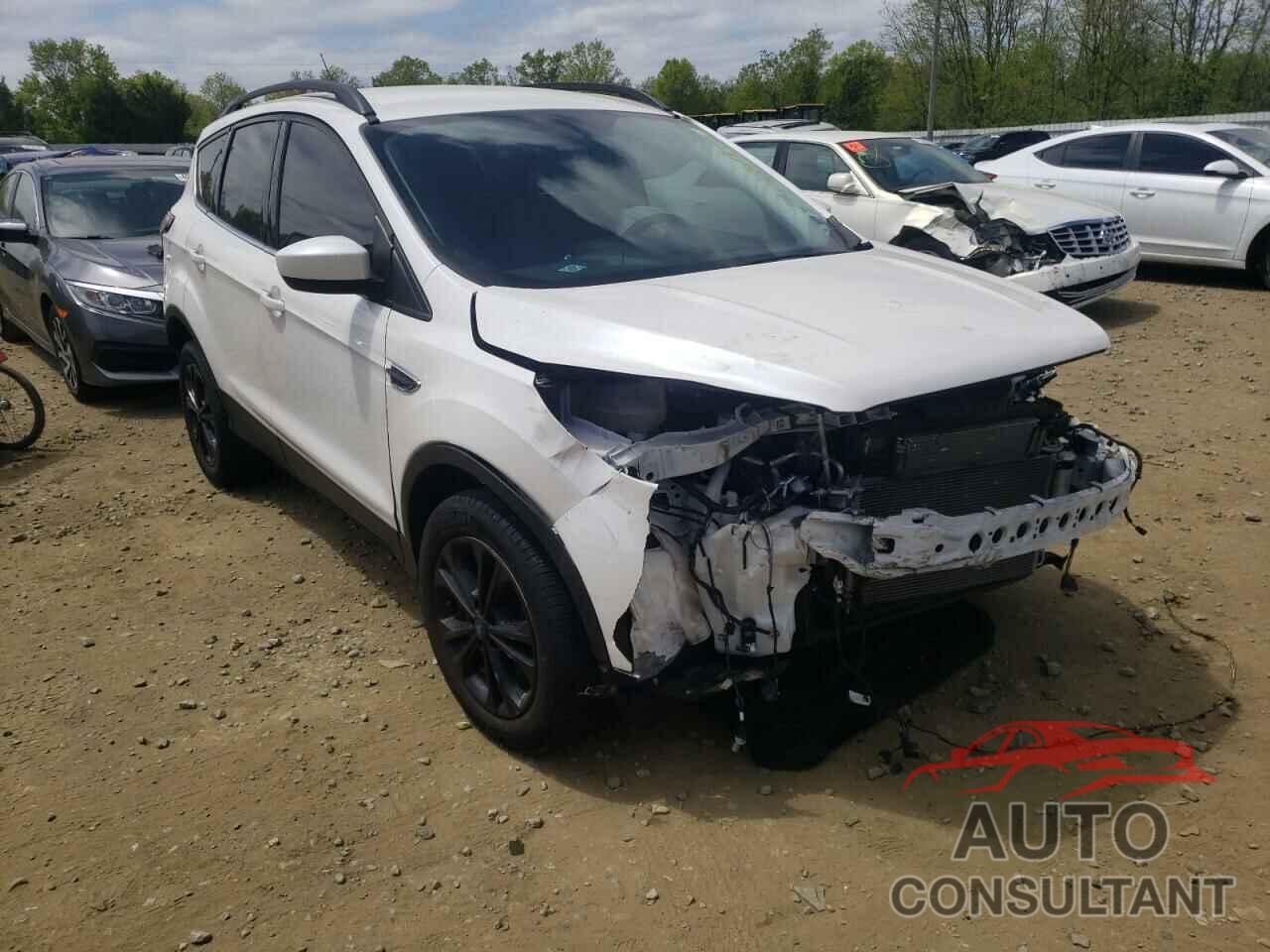 FORD ESCAPE 2018 - 1FMCU9GD6JUC26211