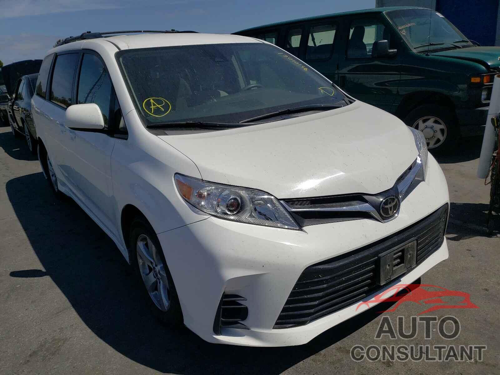 TOYOTA SIENNA 2018 - 5TDKZ3DC0JS935232