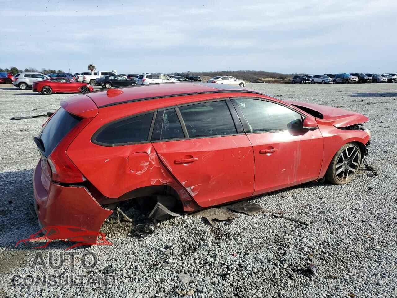 VOLVO V60 2018 - YV140MEL5J2392467