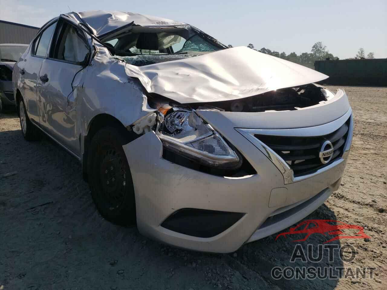 NISSAN VERSA 2018 - 3N1CN7AP0JL806088