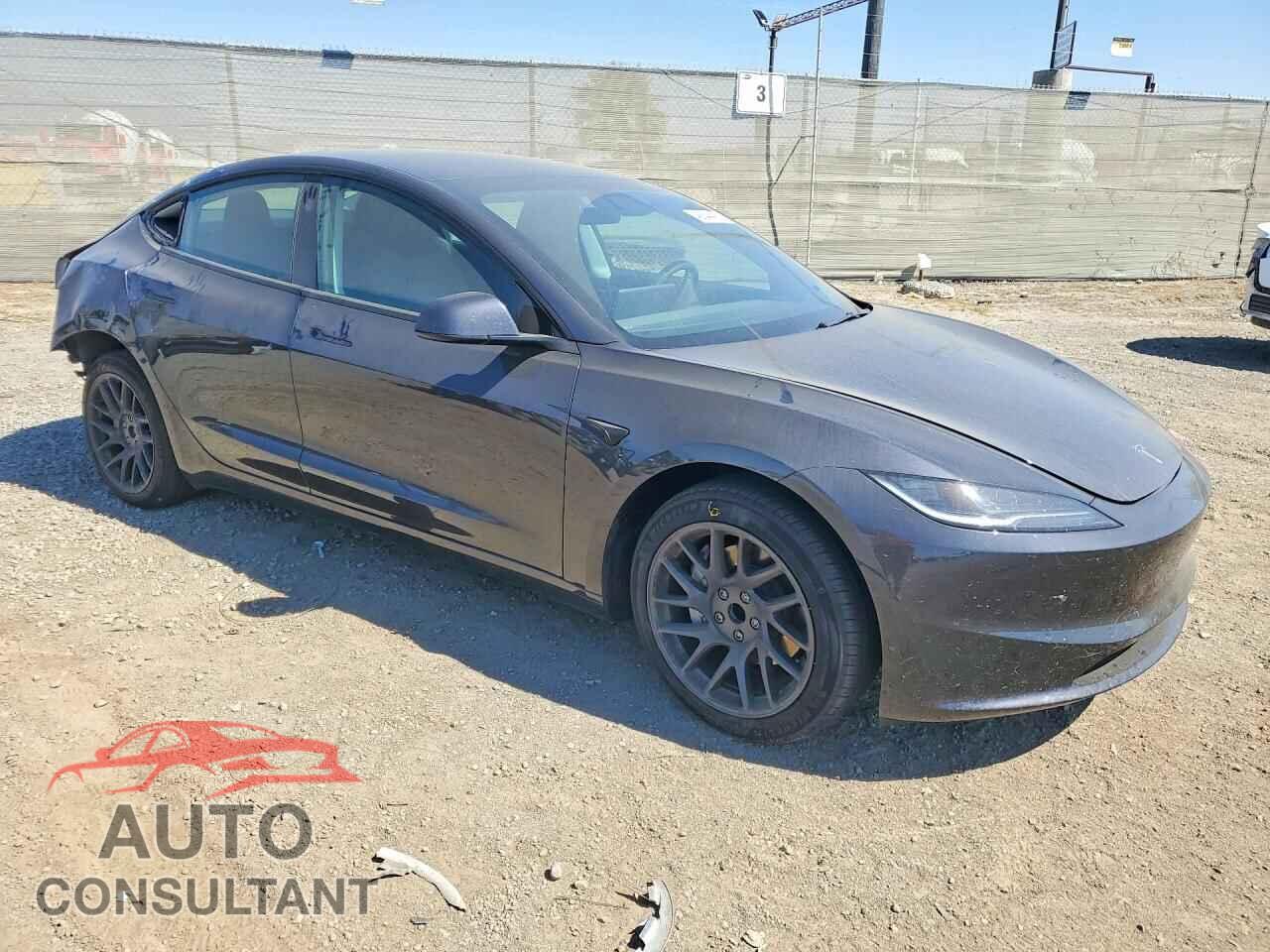 TESLA MODEL 3 2024 - 5YJ3E1EA2RF833688