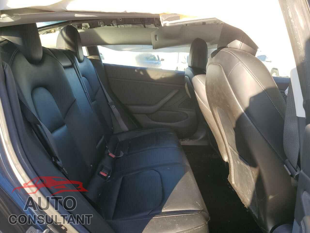 TESLA MODEL 3 2018 - 5YJ3E1EA3JF008568