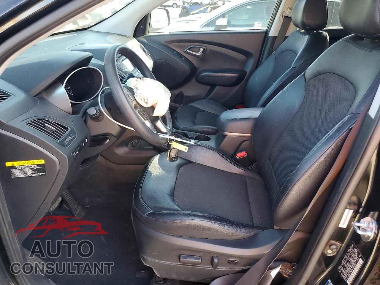 HYUNDAI TUCSON 2015 - KM8JT3AFXFU051003