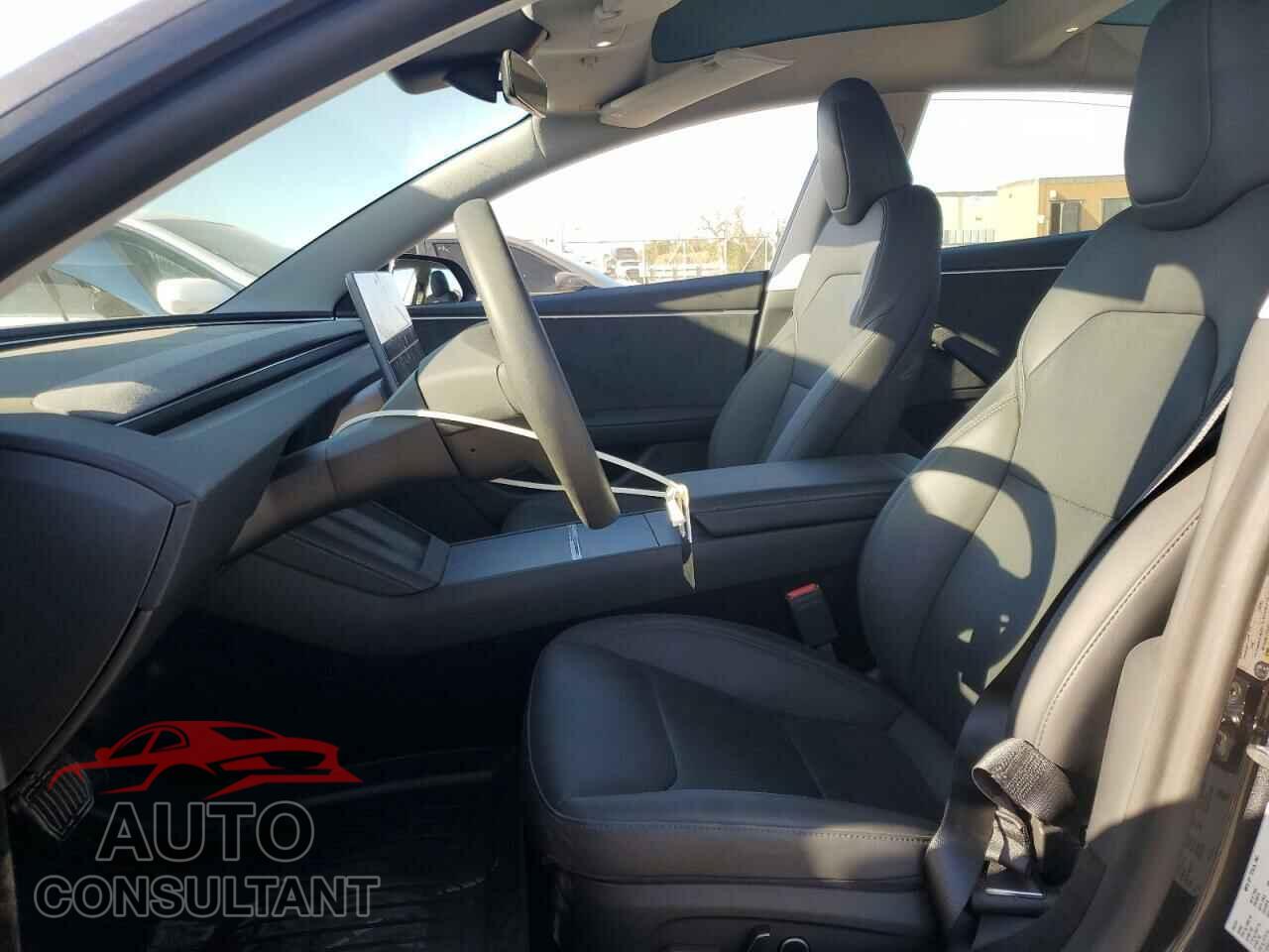 TESLA MODEL 3 2024 - 5YJ3E1EB3RF834793