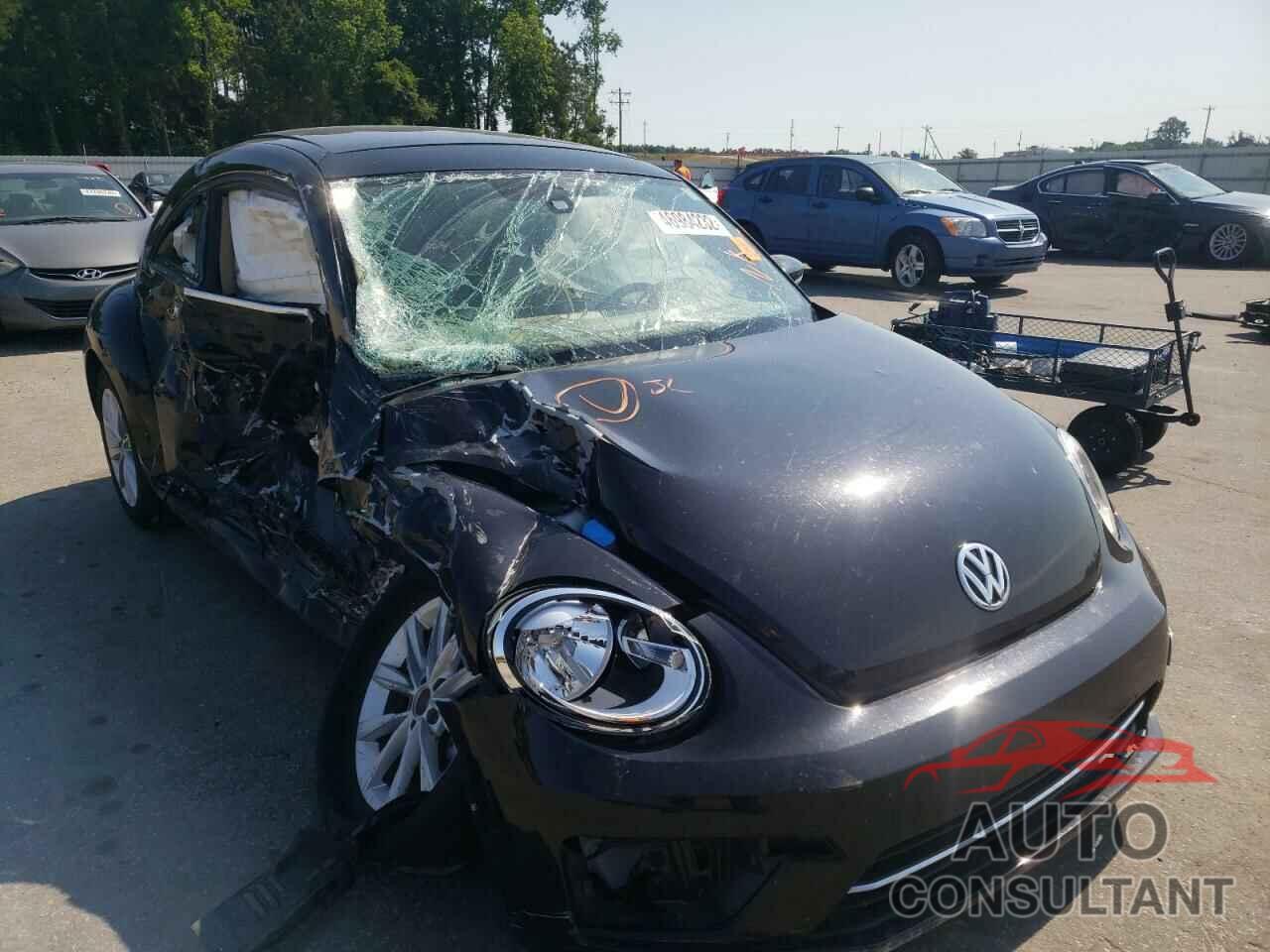 VOLKSWAGEN BEETLE 2019 - 3VWJD7AT6KM700368