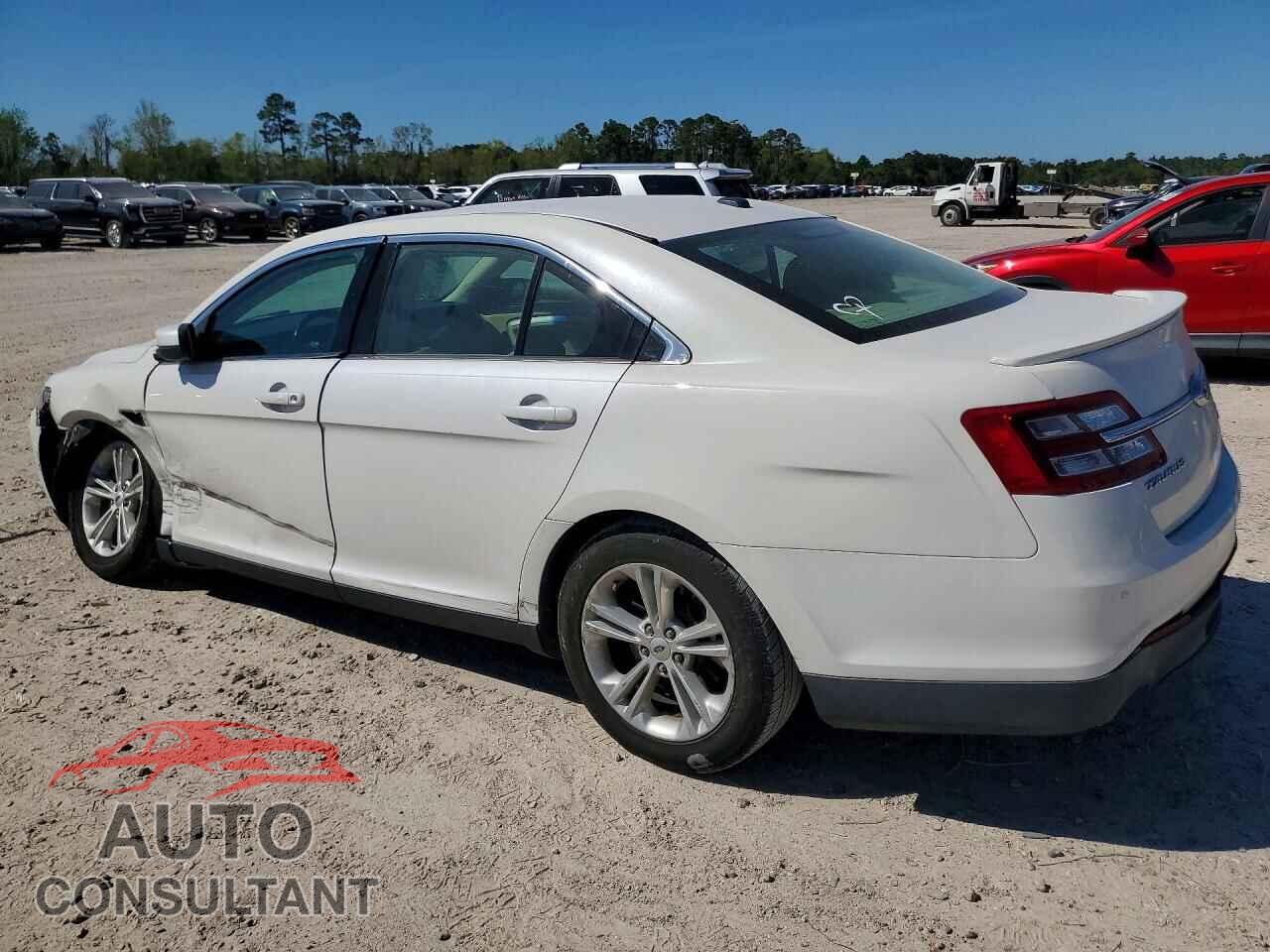 FORD TAURUS 2015 - 1FAHP2E83FG202197