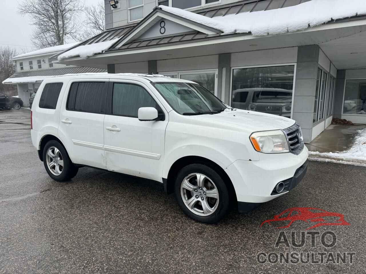 HONDA PILOT 2015 - 5FNYF4H59FB045733