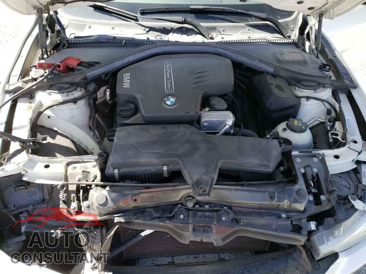 BMW 3 SERIES 2015 - WBA3C1C50FK122014