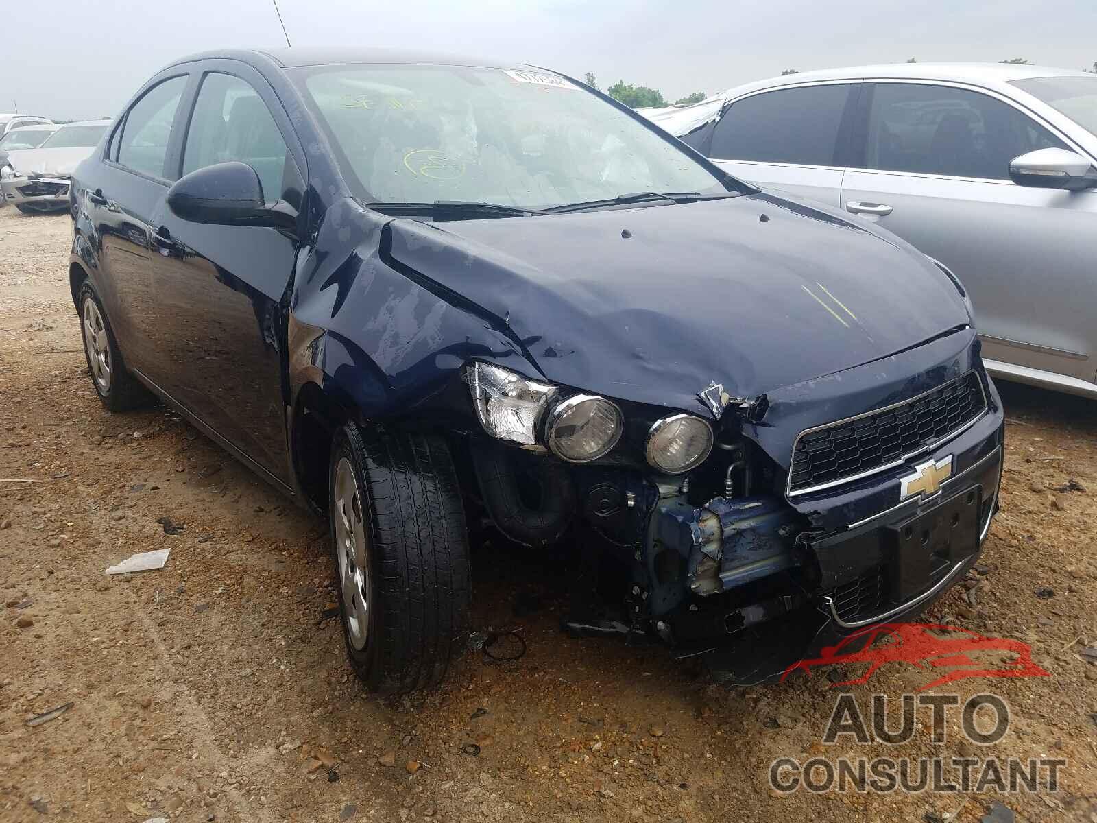CHEVROLET SONIC 2016 - 1G1JA5SH0G4132592