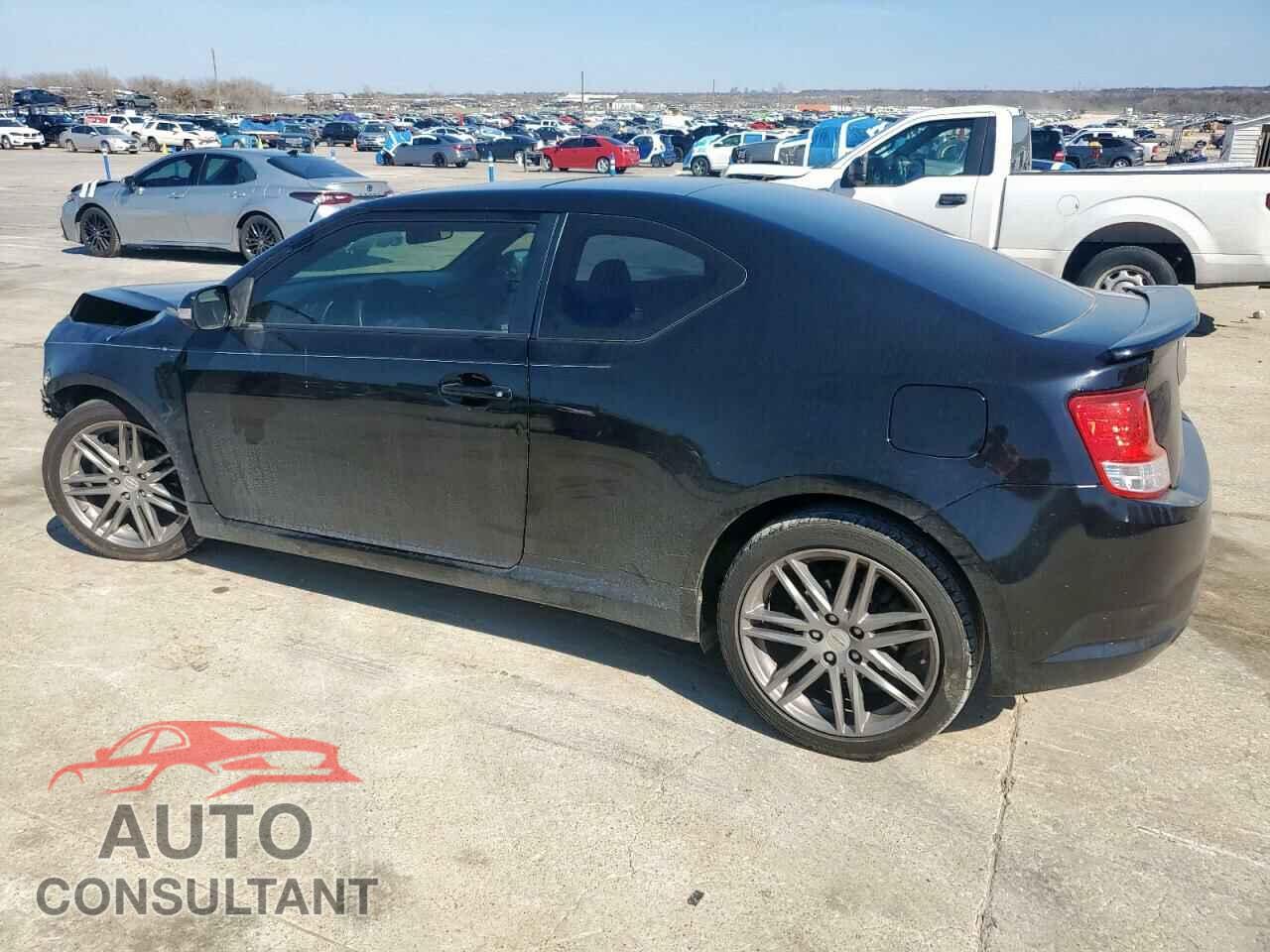 TOYOTA SCION 2013 - JTKJF5C79D3050143