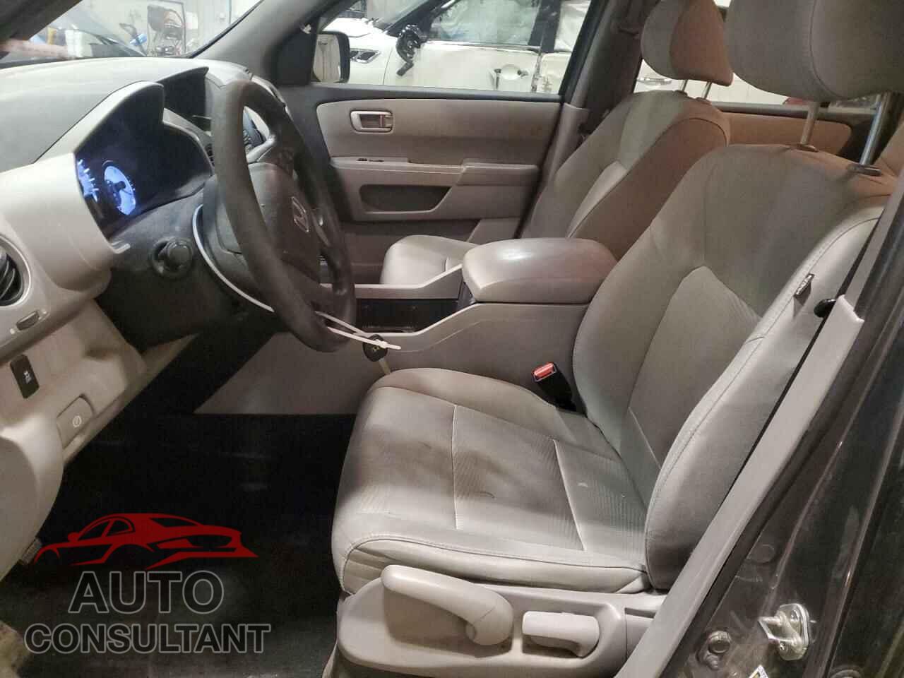 HONDA PILOT 2012 - 5FNYF4H23CB015354