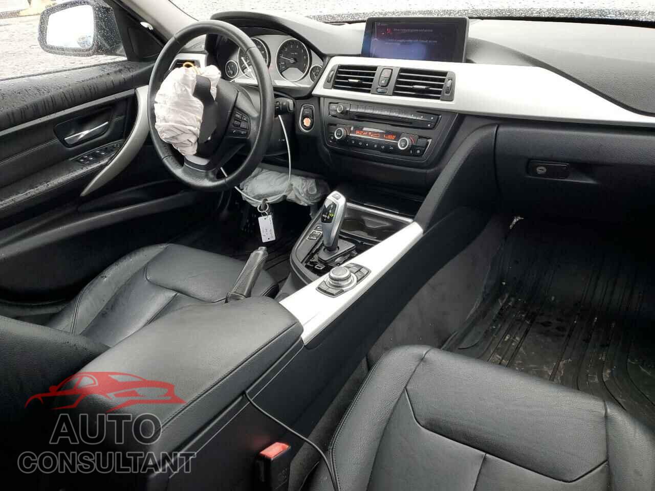 BMW 3 SERIES 2012 - WBA3C1C58CA696989