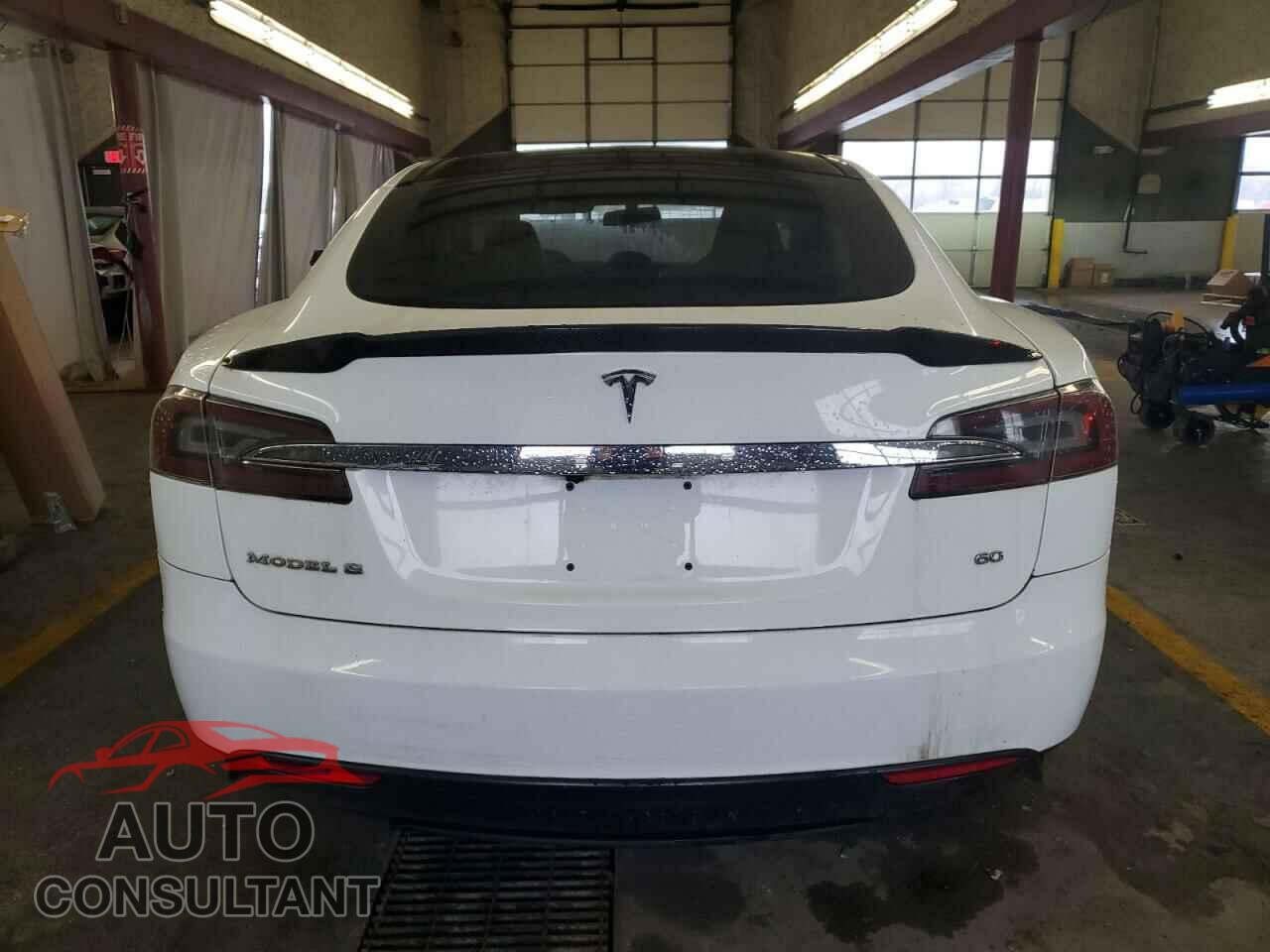 TESLA MODEL S 2013 - 5YJSA1CG1DFP20404