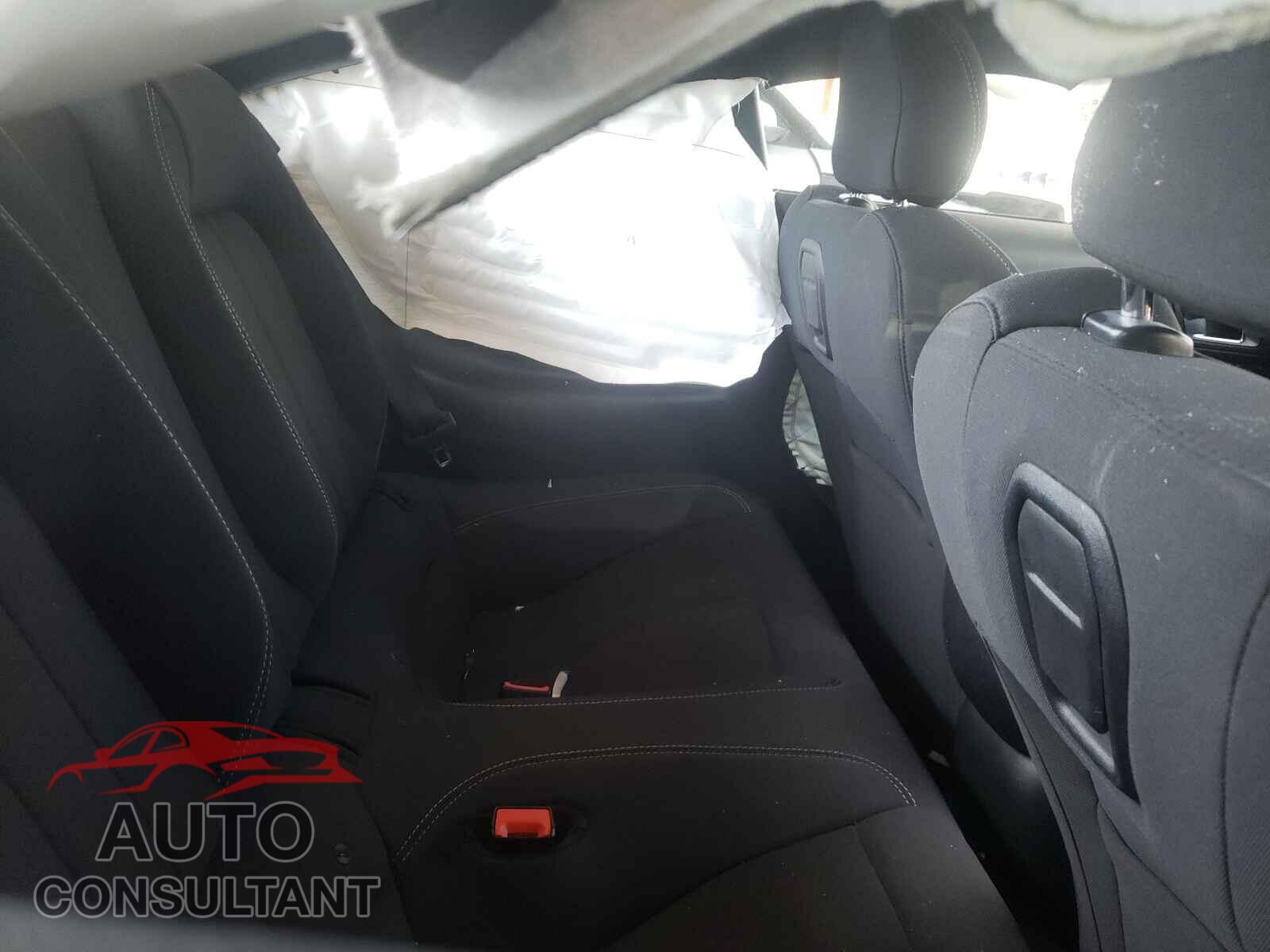 FORD MUSTANG 2019 - 1FA6P8TH5K5199189