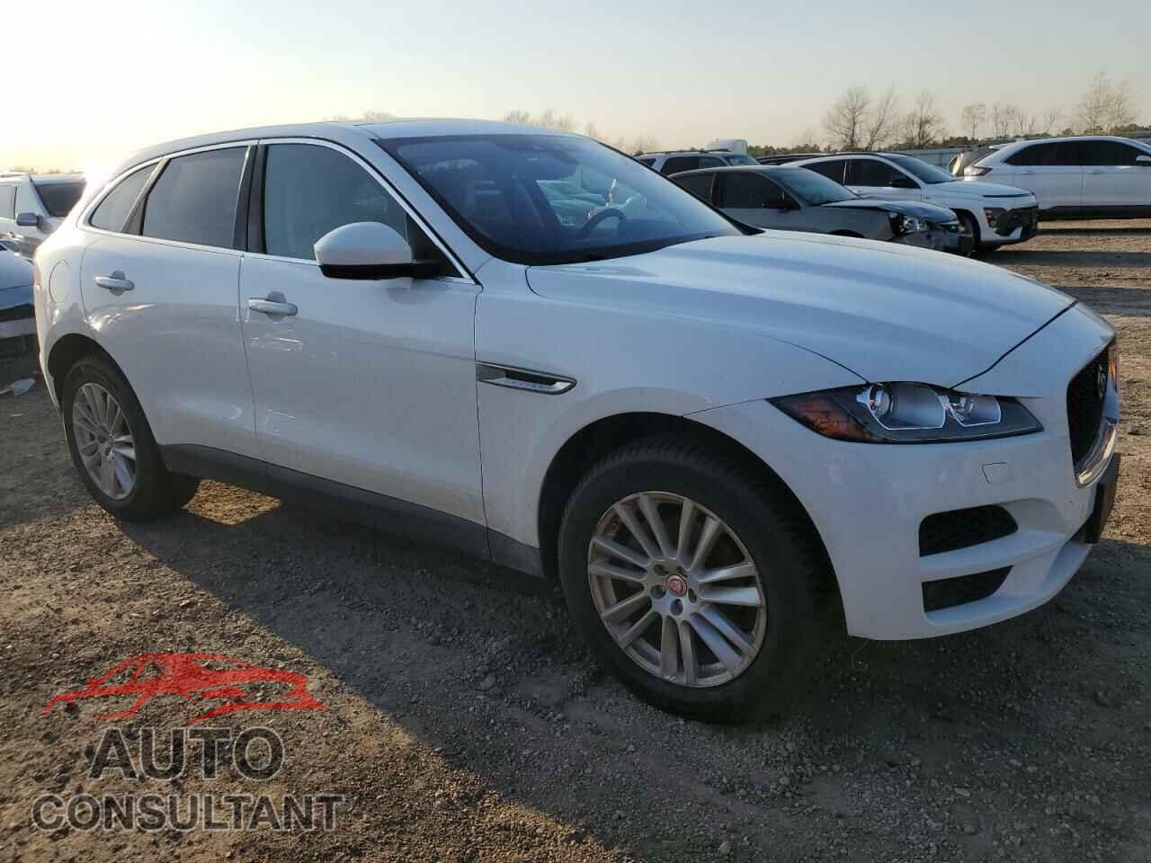 JAGUAR F-PACE 2017 - SADCK2BN4HA085821