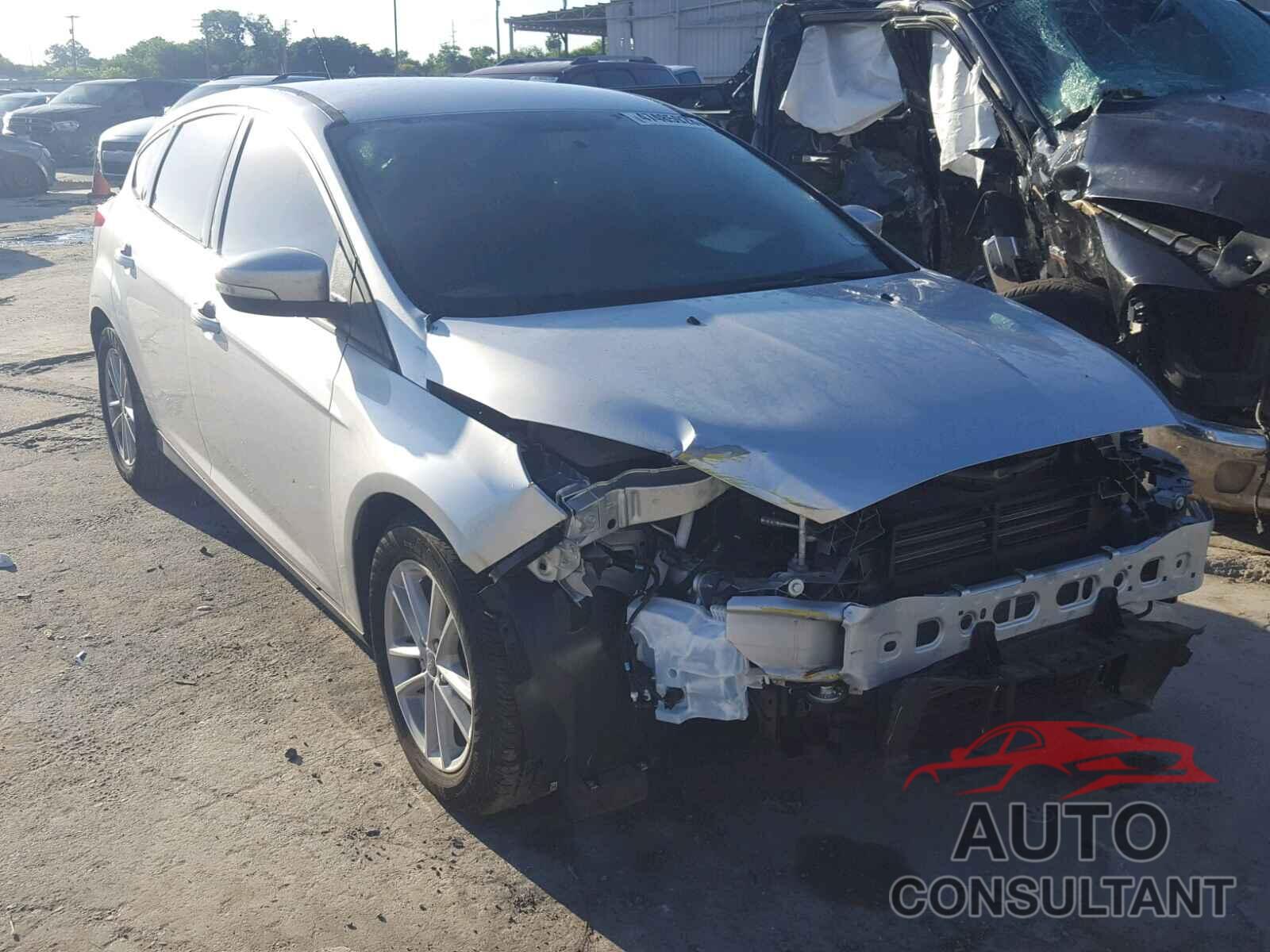 FORD FOCUS 2017 - 1FADP3K23HL341728
