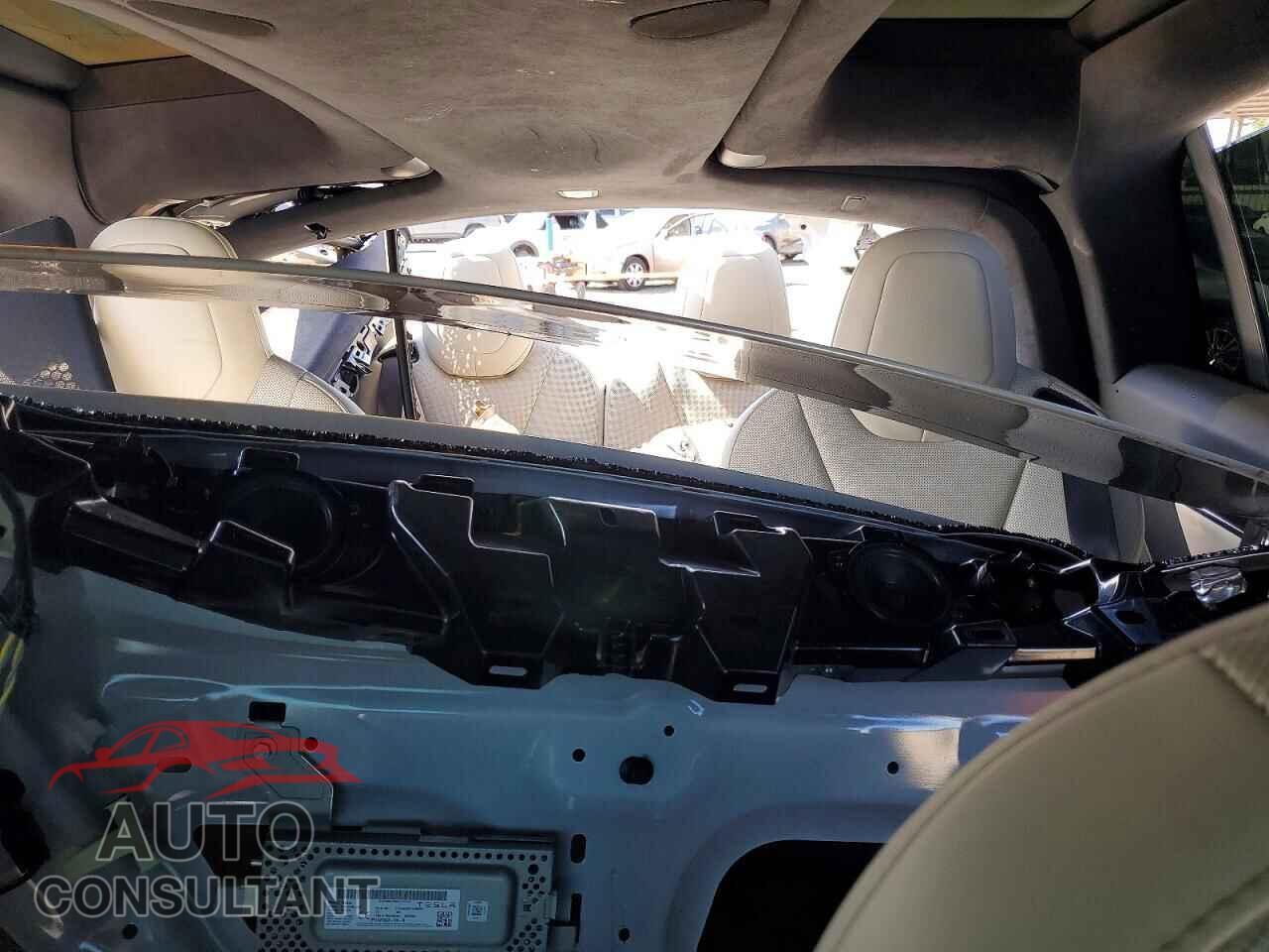 TESLA MODEL X 2024 - 7SAXCBE68RF449426