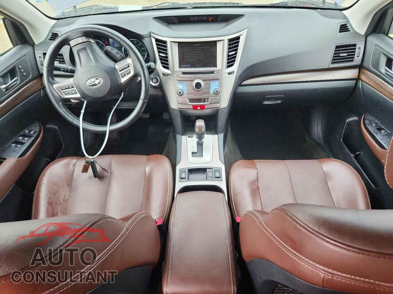 SUBARU OUTBACK 2014 - 4S4BRBPC4E3323107
