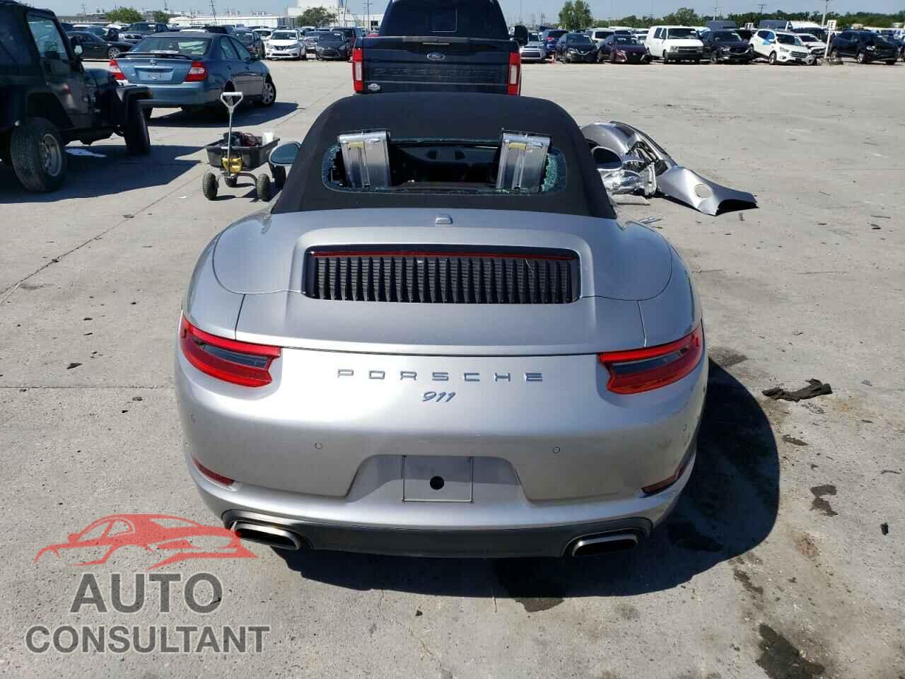 PORSCHE 911 2017 - WP0CA2A95HS141245