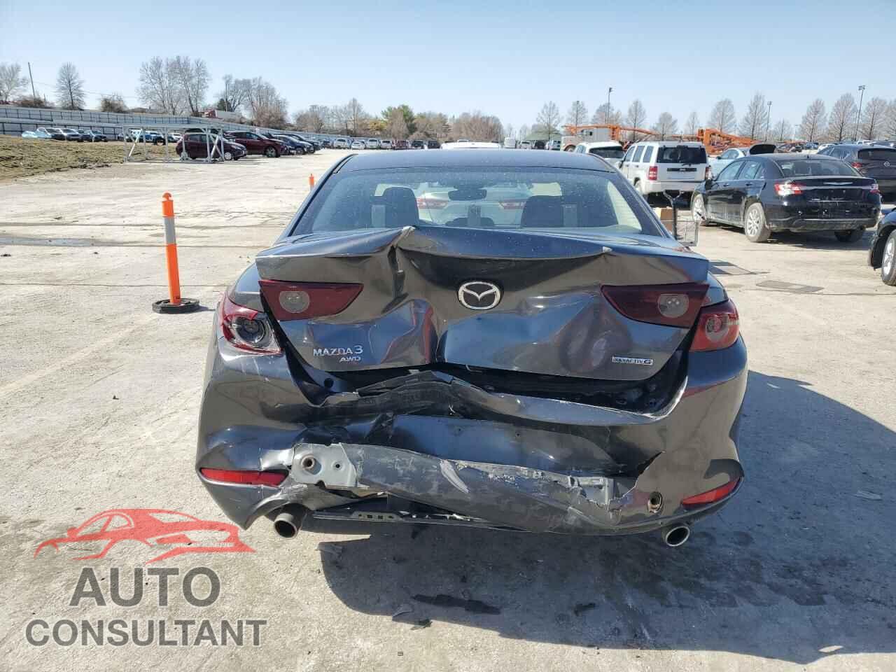 MAZDA 3 2019 - JM1BPBAM4K1116378