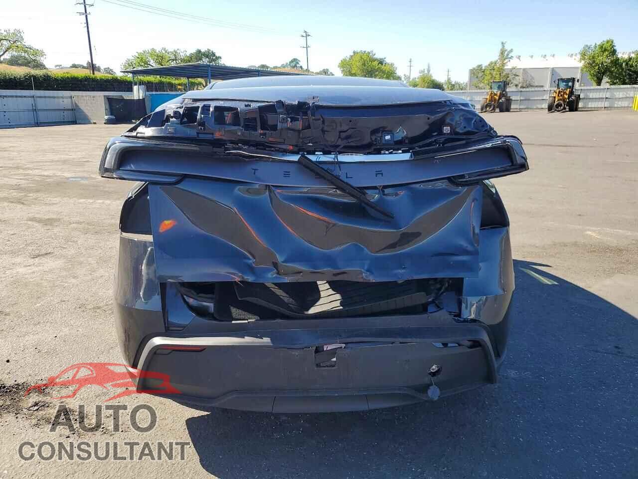 TESLA MODEL Y 2026 - 7SAYGDEDXTF456629