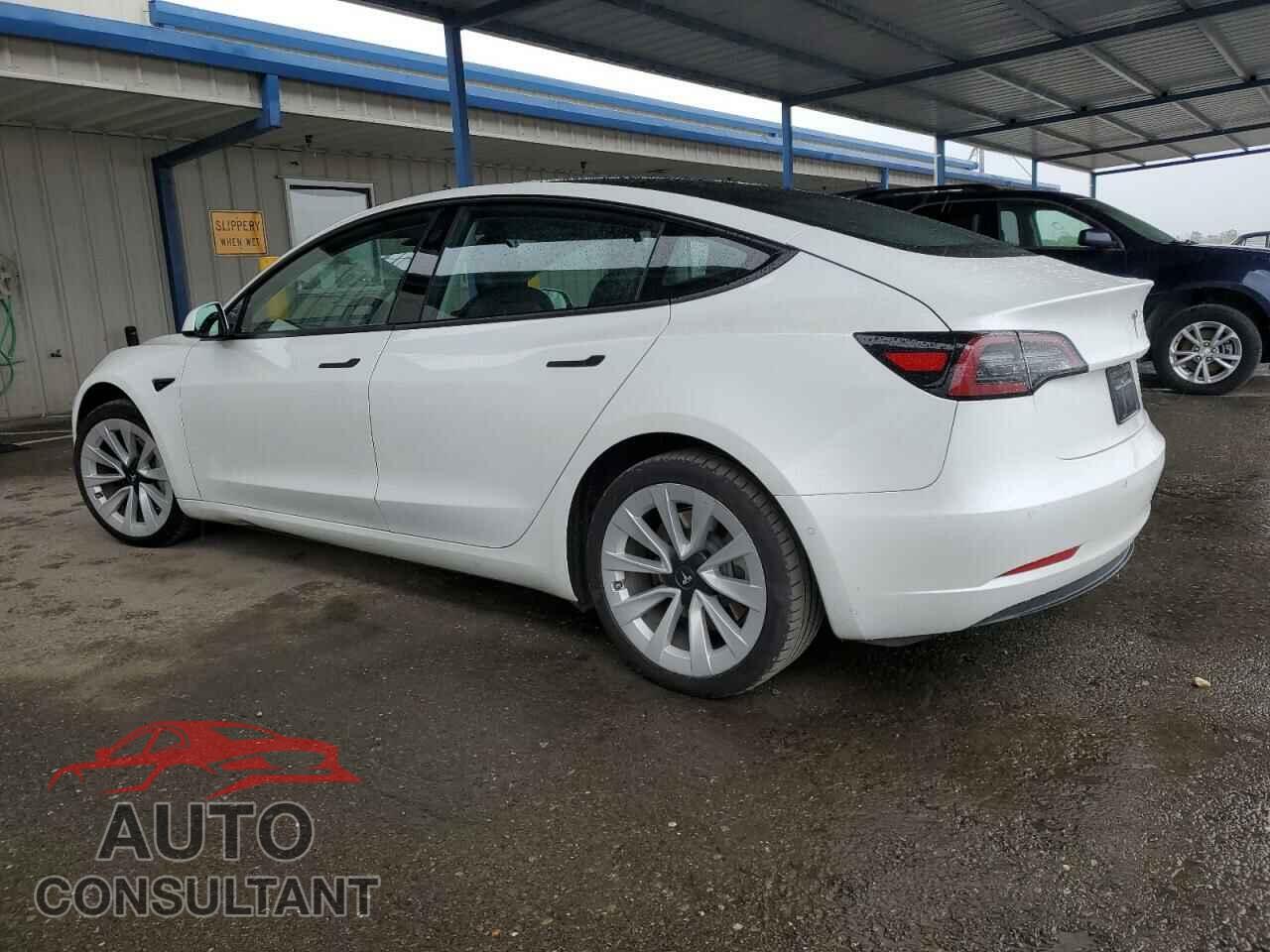 TESLA MODEL 3 2022 - 5YJ3E1EA0NF145537