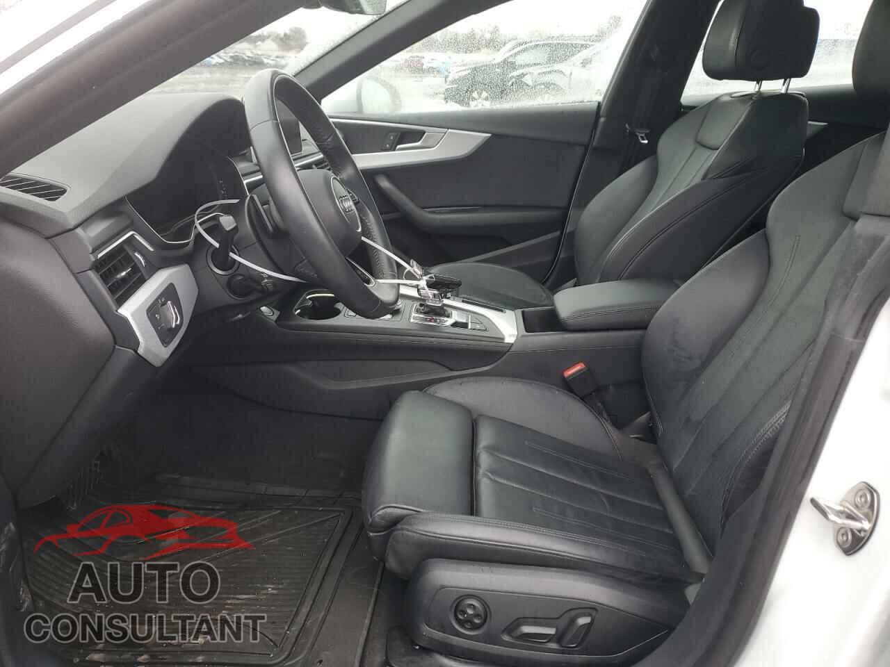 AUDI A5 2018 - WAUDNCF54JA132582