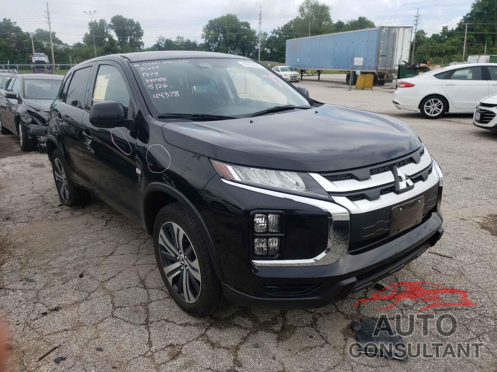 MITSUBISHI OUTLANDER 2021 - JA4APUAU1MU015124