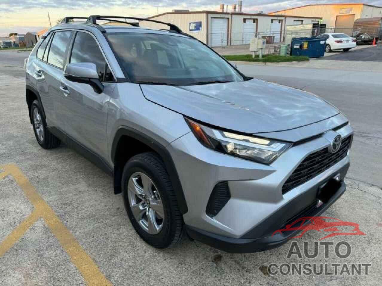 TOYOTA RAV4 2024 - 2T3W1RFV0RC271651
