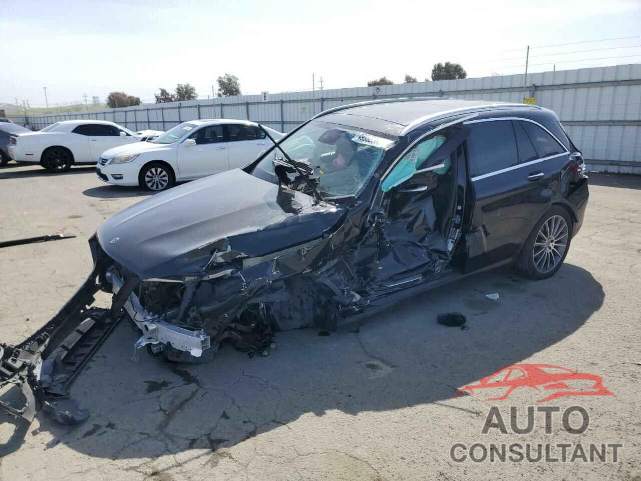 MERCEDES-BENZ GLC-CLASS 2019 - WDC0G4KB8KV137513