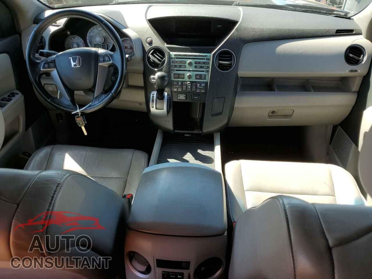 HONDA PILOT 2011 - 5FNYF4H63BB105914