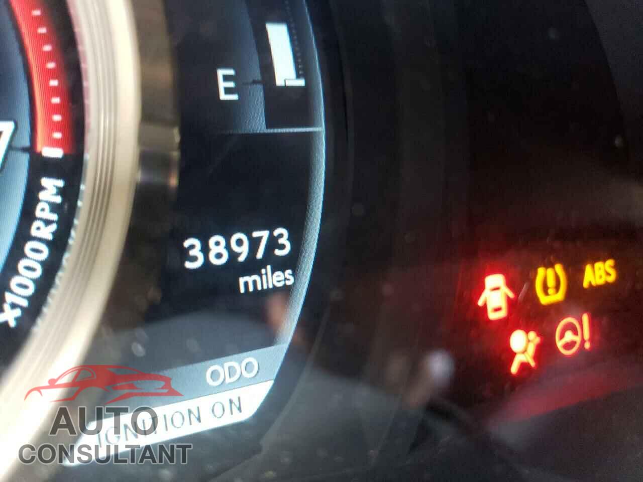 LEXUS IS 2017 - JTHBA1D26H5039485