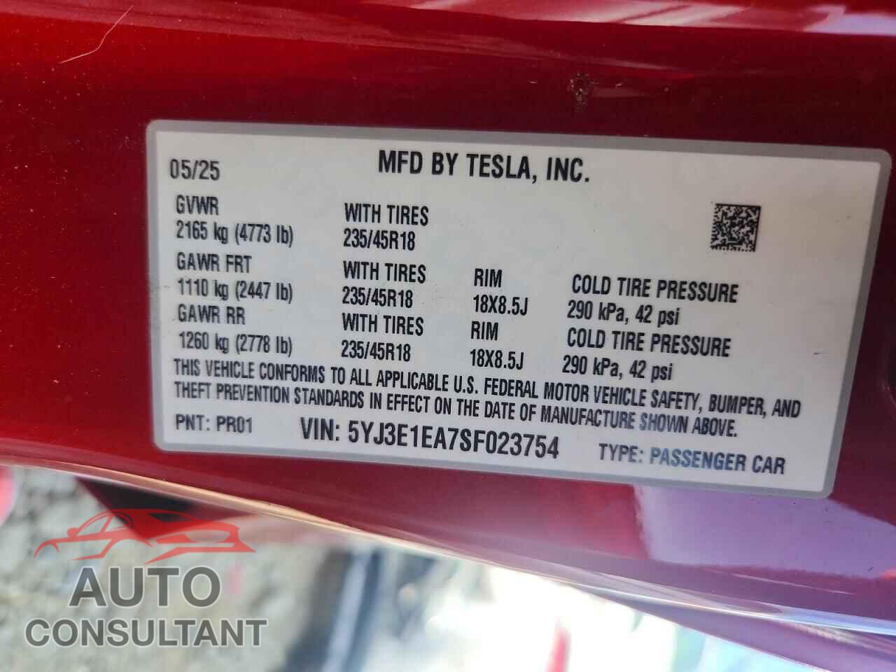 TESLA MODEL 3 2025 - 5YJ3E1EA7SF023754