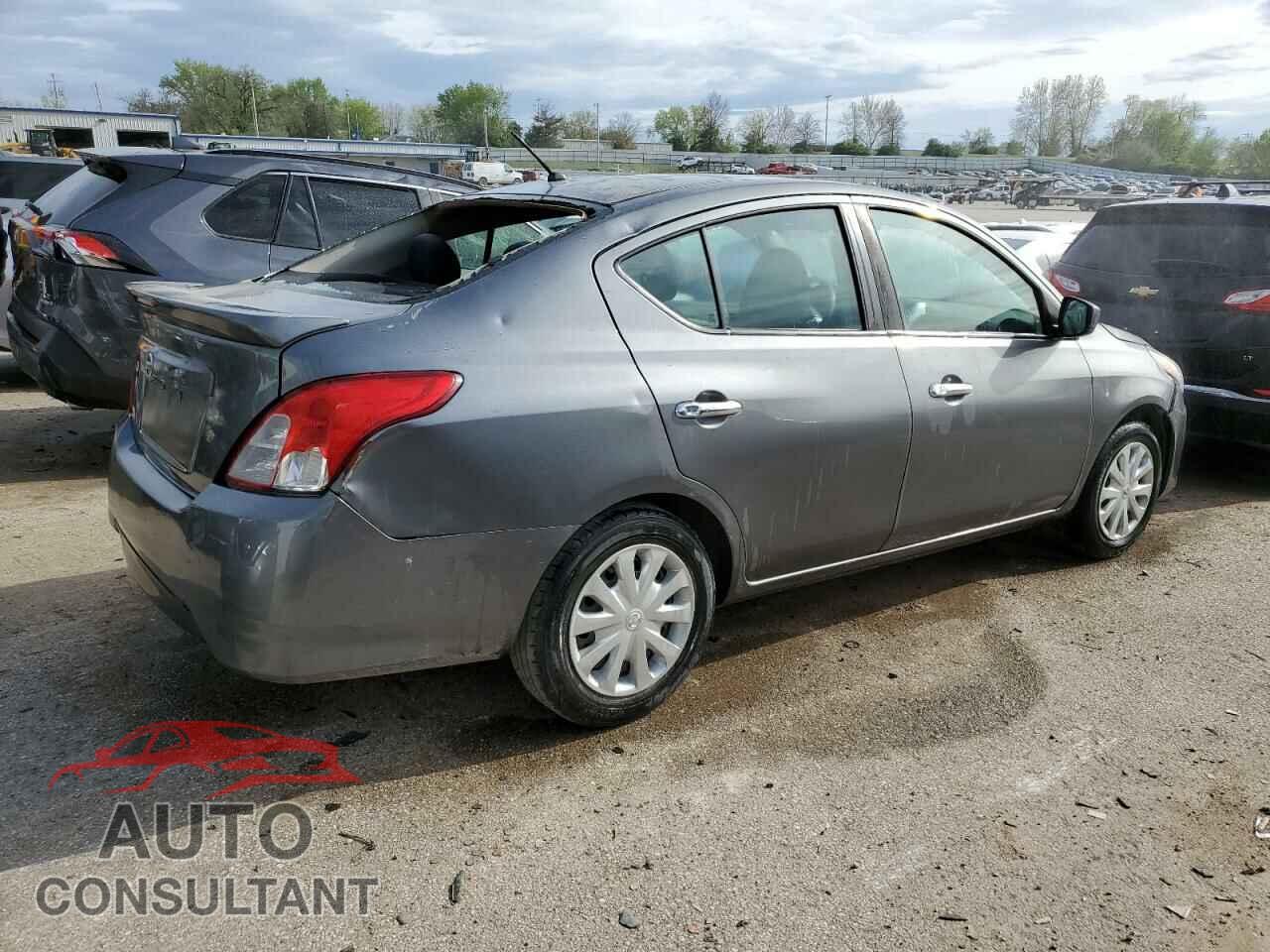 NISSAN VERSA 2017 - 3N1CN7AP3HL802126