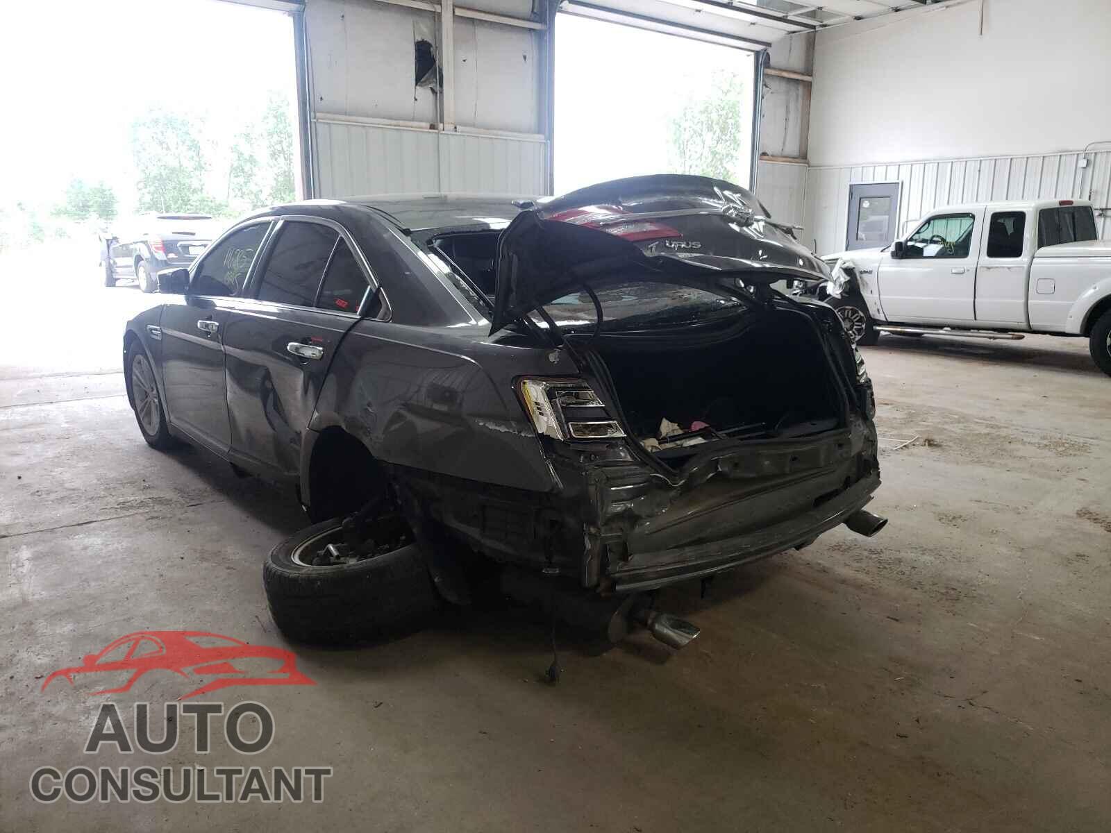 FORD TAURUS 2016 - 1FAHP2E89GG112117