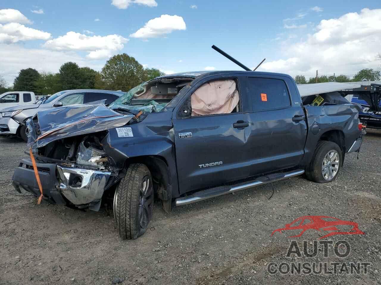 TOYOTA TUNDRA 2019 - 5TFDW5F13KX807135