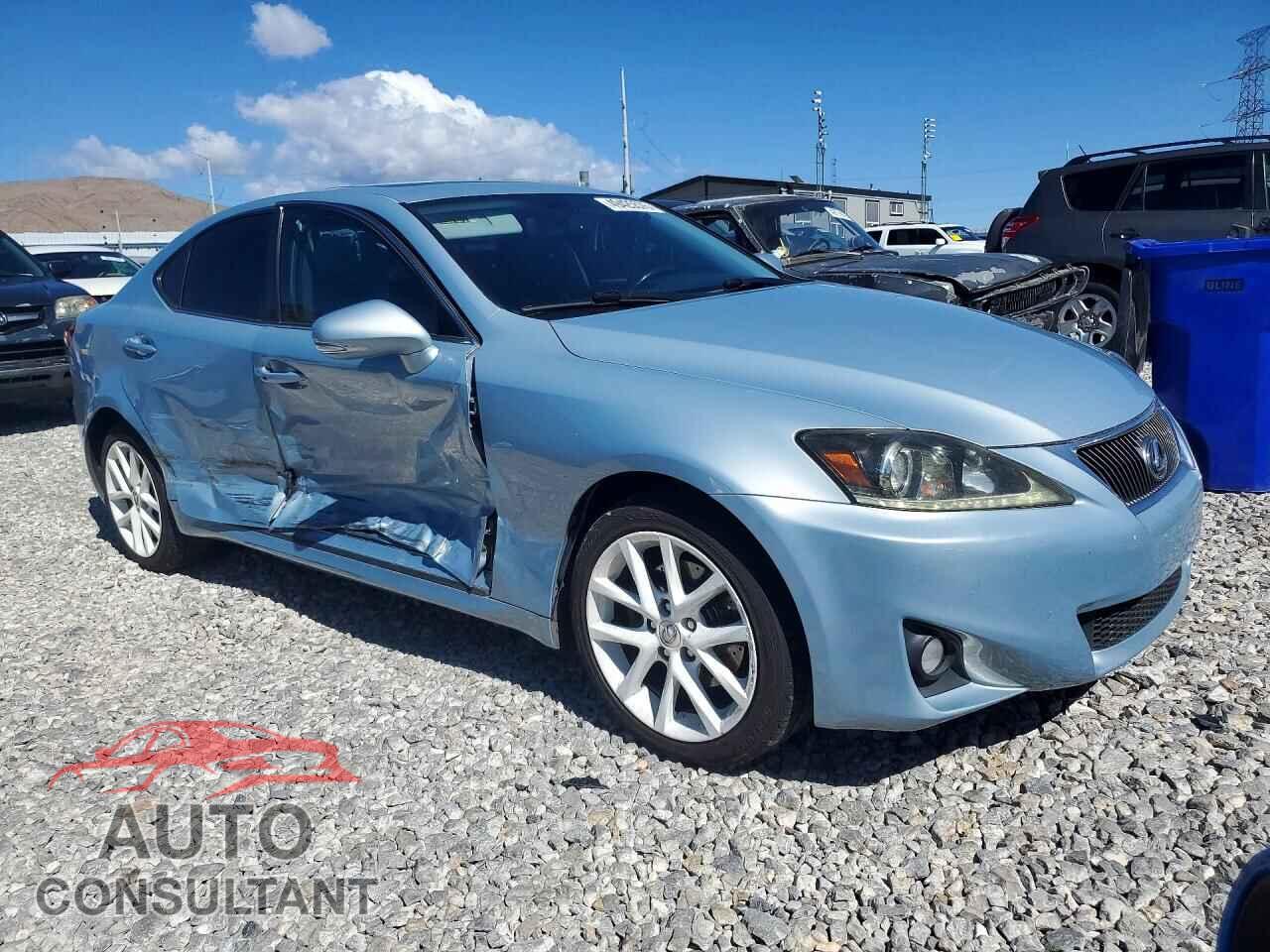 LEXUS IS 2011 - JTHCF5C26B5049455
