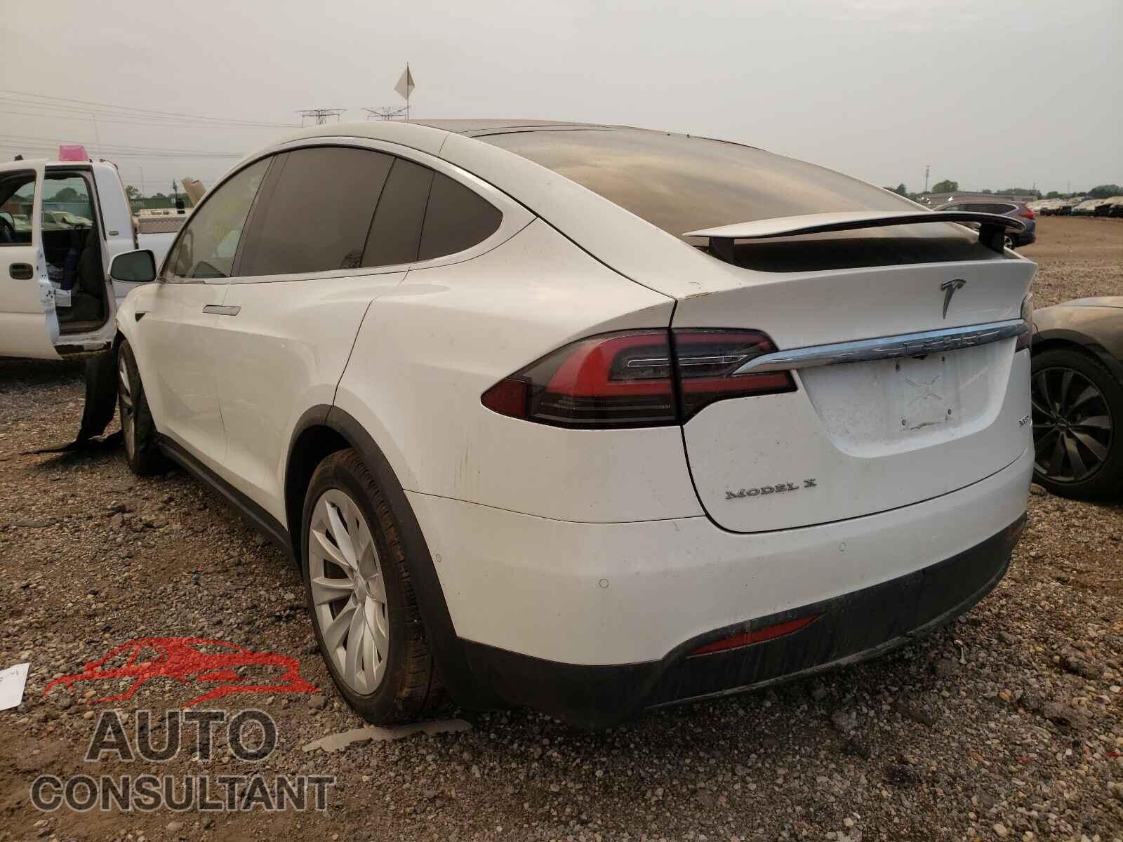 TESLA MODEL X 2017 - 5YJXCBE20HF058182
