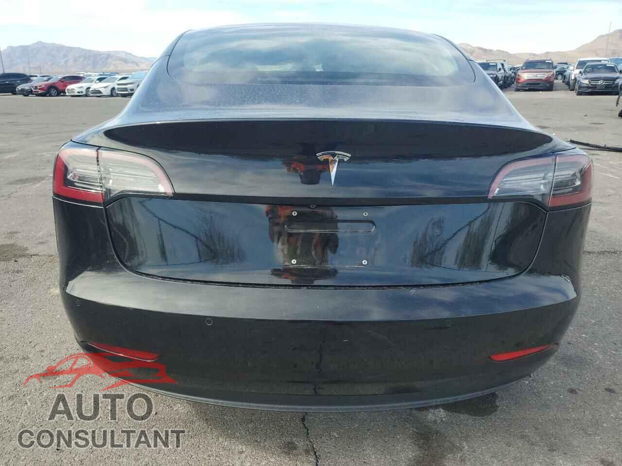 TESLA MODEL 3 2018 - 5YJ3E1EA3JF053638