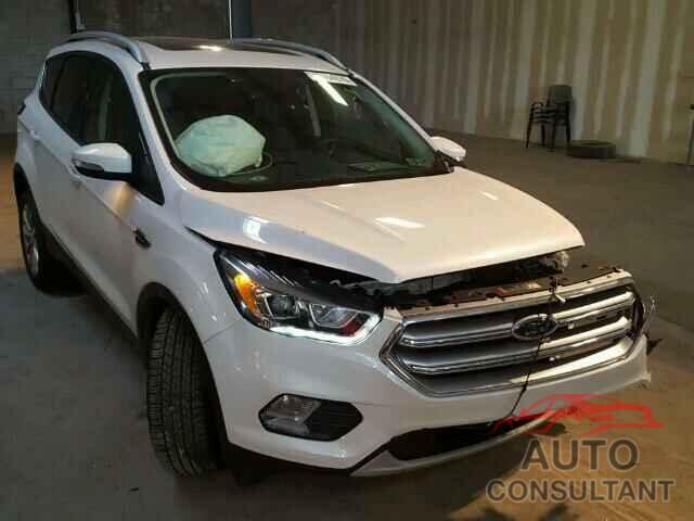 FORD ESCAPE 2017 - 1FMCU9J93HUA44917