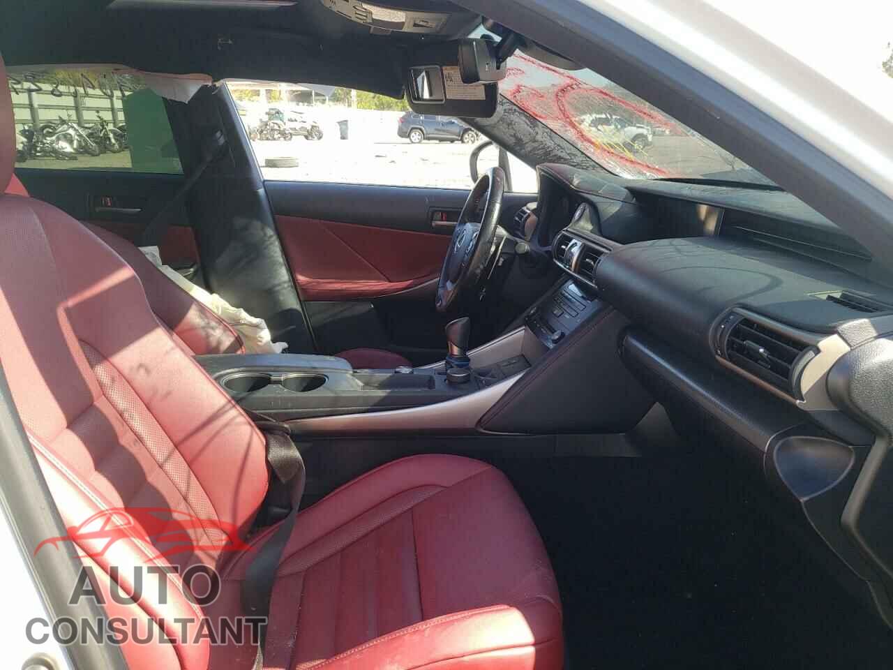 LEXUS IS 2017 - JTHBA1D20H5058548