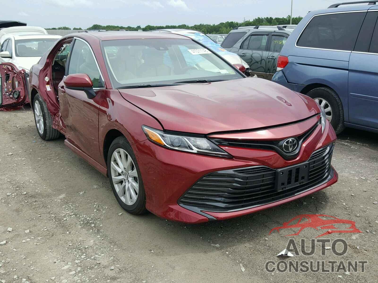 TOYOTA CAMRY 2018 - 4T1B11HK0JU576453
